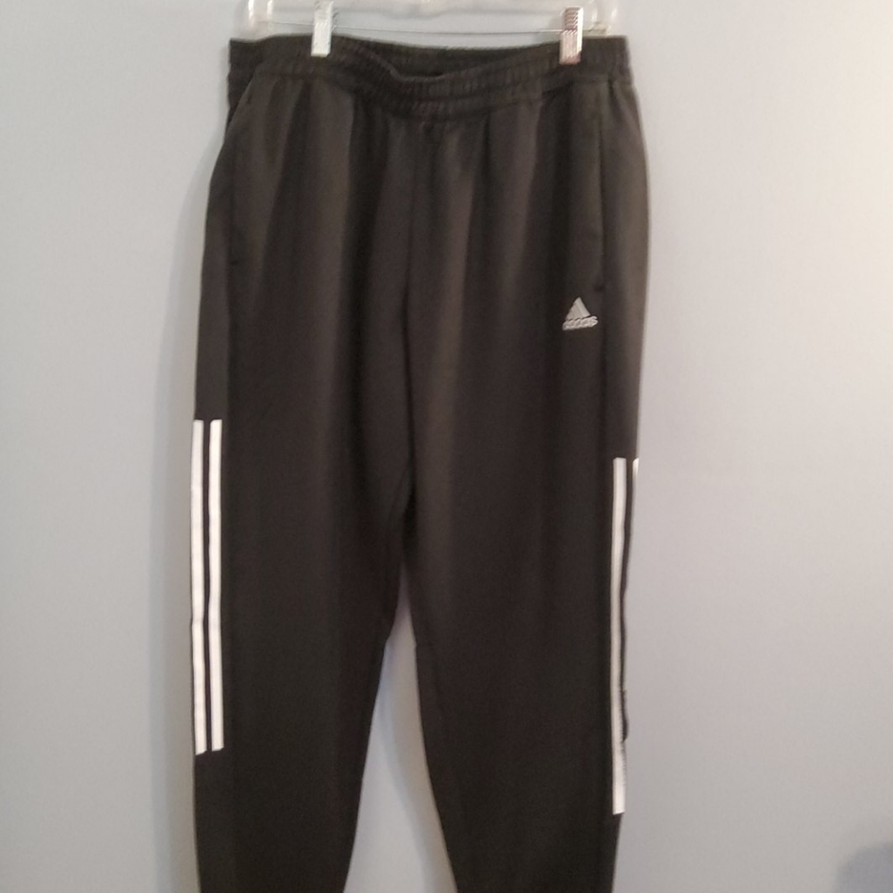 New but flawed addidas size Xlarge athletic pants